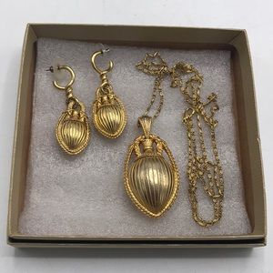 Vintage 70’s Stunning Necklace & Earrings